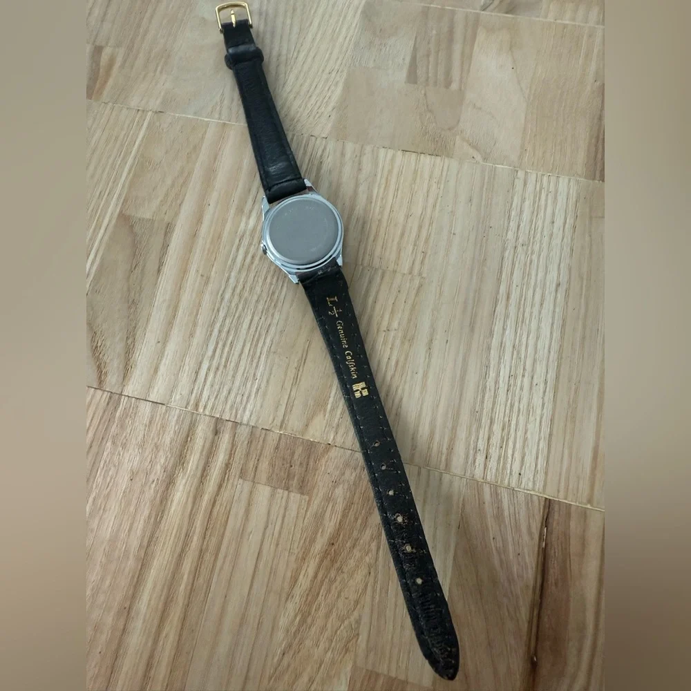 Vintage Lorus Disney Mickey Mouse moving arms watch NEW BATTERY